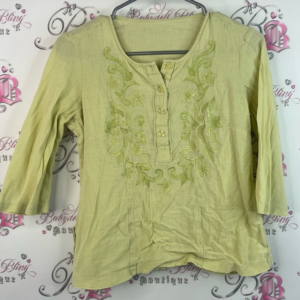 Long sleeve shirt Embroidered Green Top floral flowers paisley button down